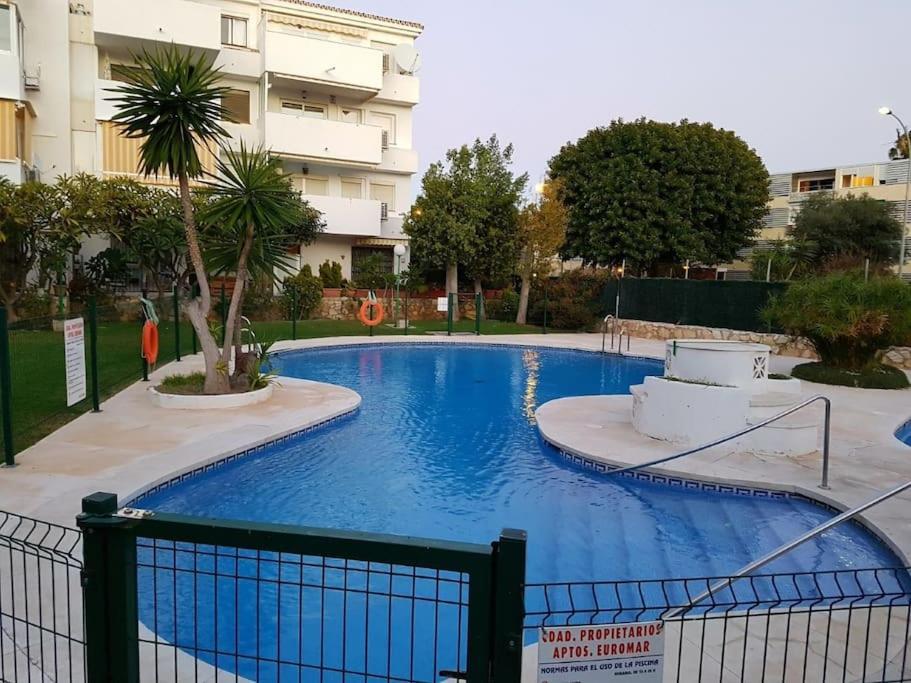 Beautiful Apartment In La Carihuela, Torremolinos Exteriér fotografie