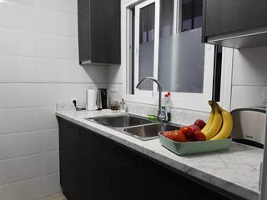 Beautiful Apartment In La Carihuela, Torremolinos Exteriér fotografie